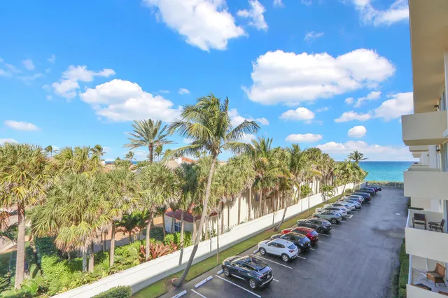 $649,000 | 630 Ocean Drive, Unit 407, Juno Beach, FL 33408