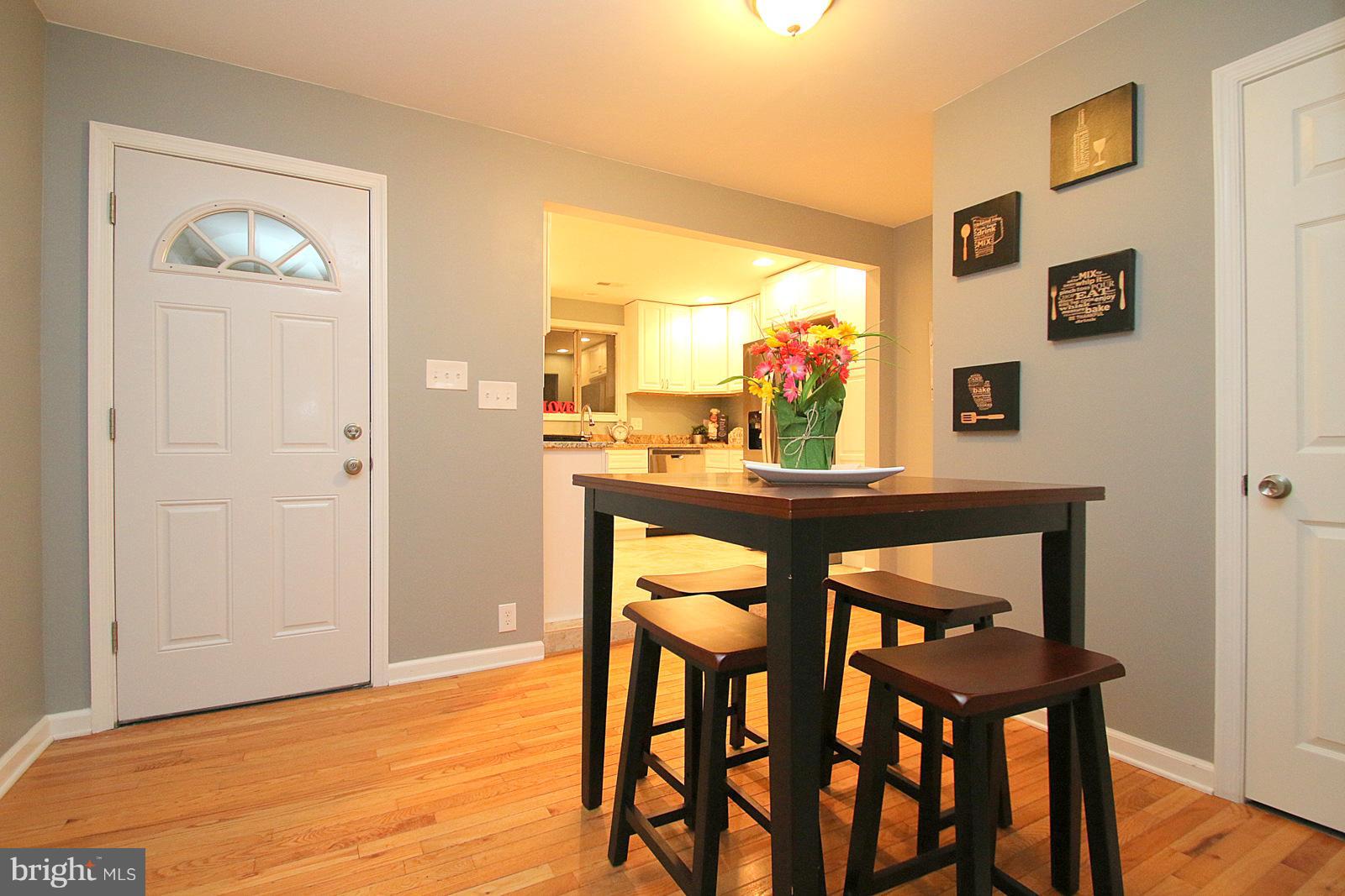 7406 Belclare Road Baltimore, MD 21222 - Photo 8 of 30 Dining Room
