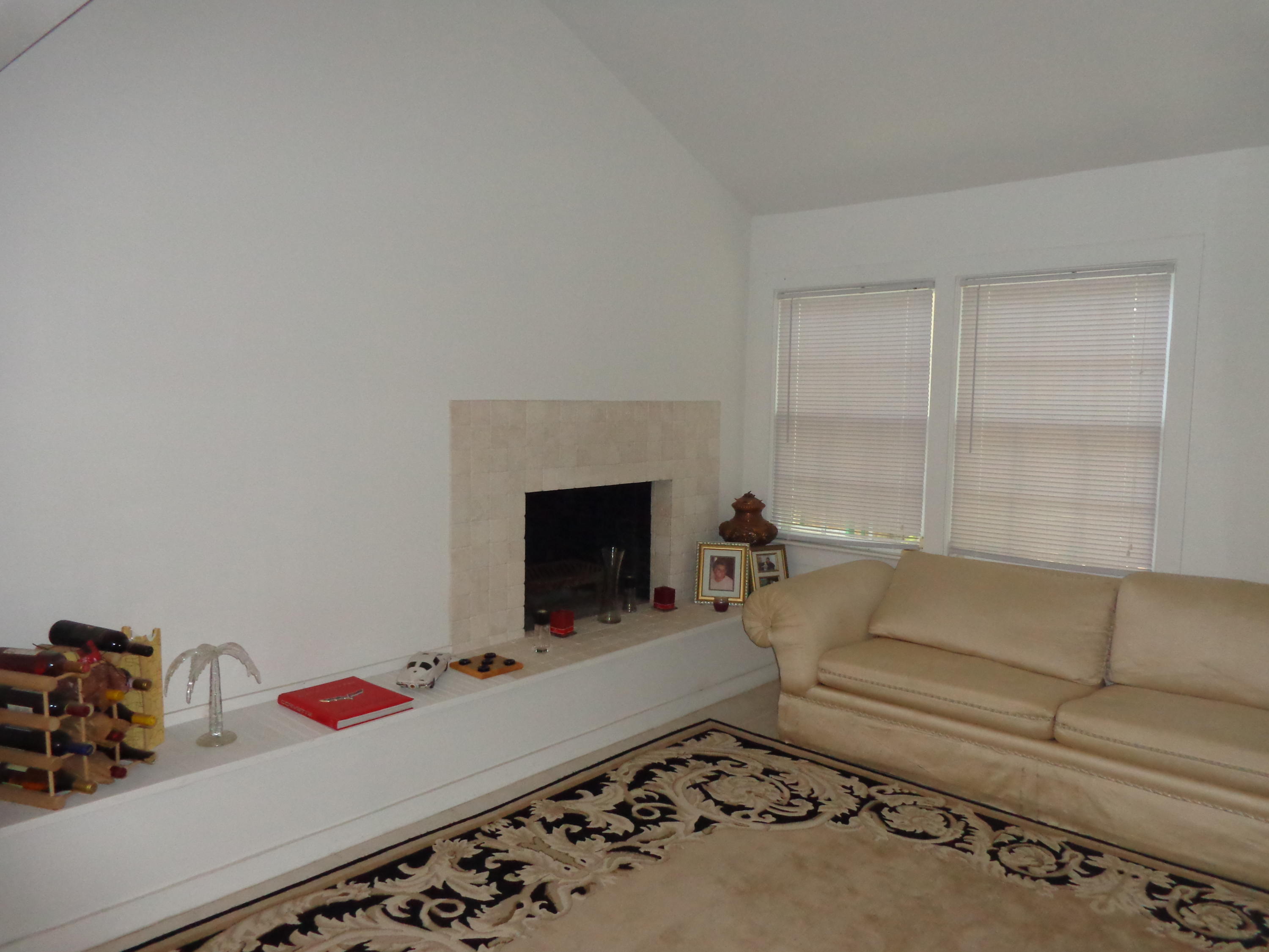 11075 Ellison Wilson Road North Palm Beach, FL 33408 - Photo 13 of 29 Living room