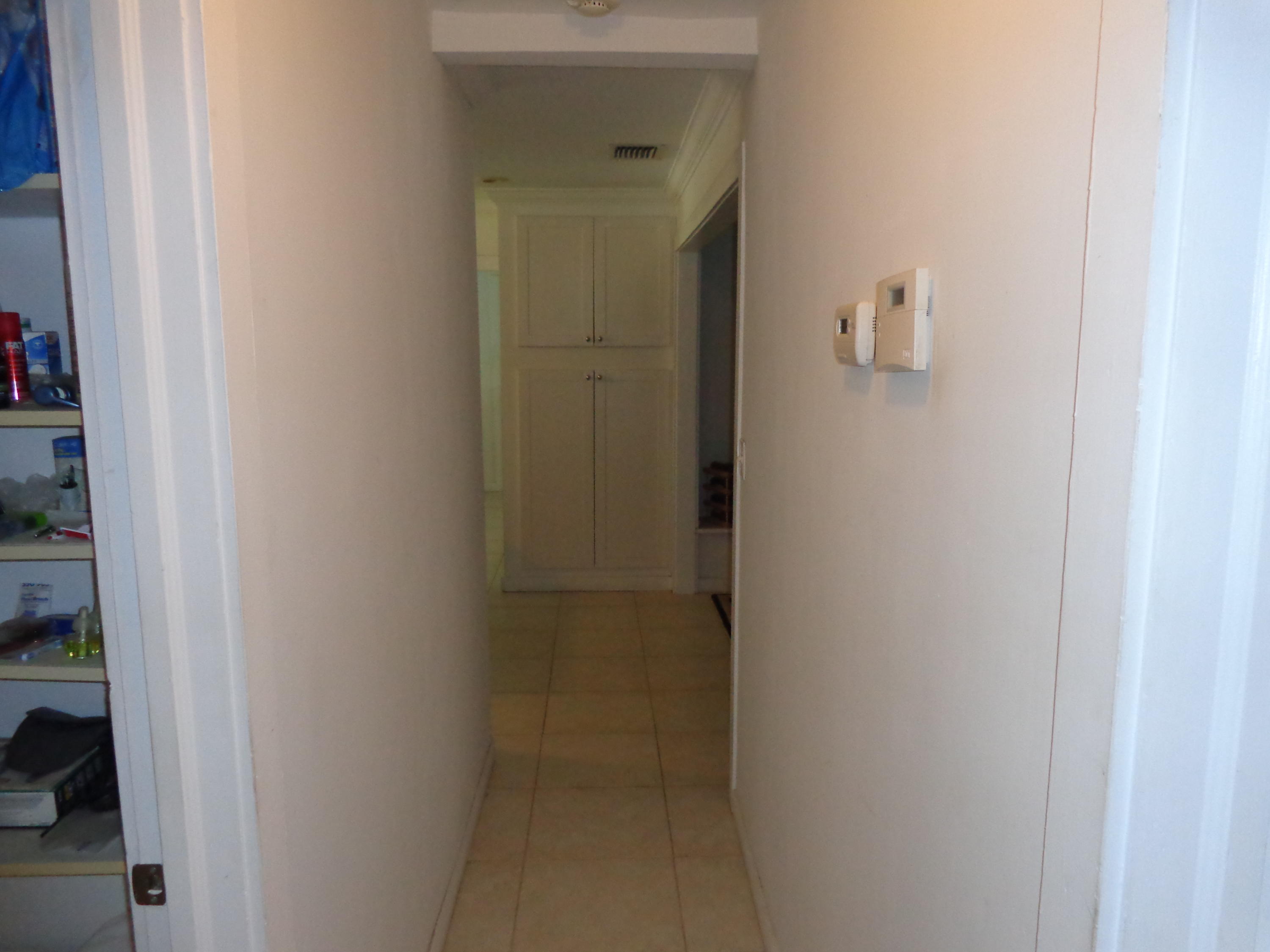 11075 Ellison Wilson Road North Palm Beach, FL 33408 - Photo 16 of 29 Hallway