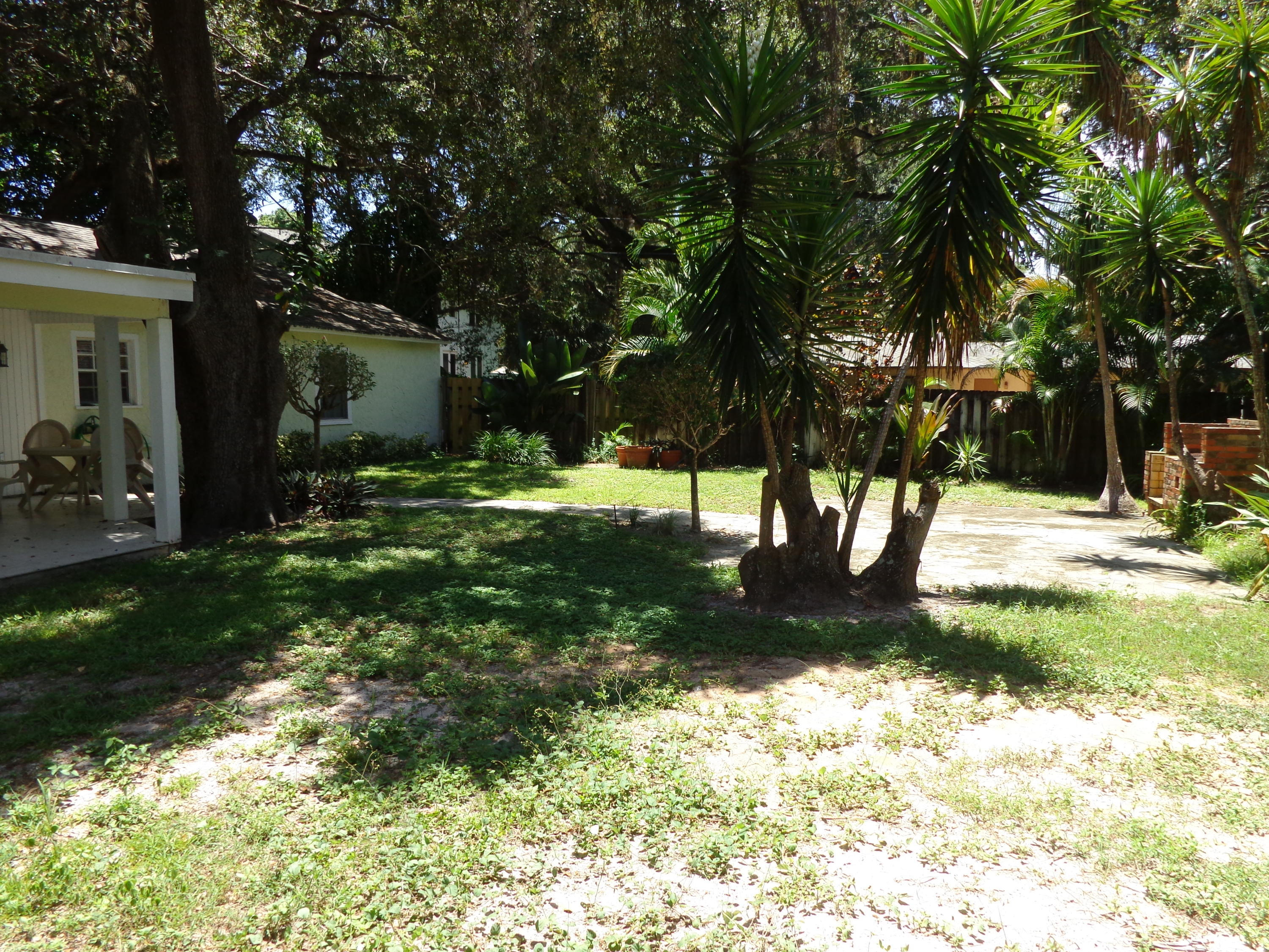 11075 Ellison Wilson Road North Palm Beach, FL 33408 - Photo 22 of 29 Back Yard