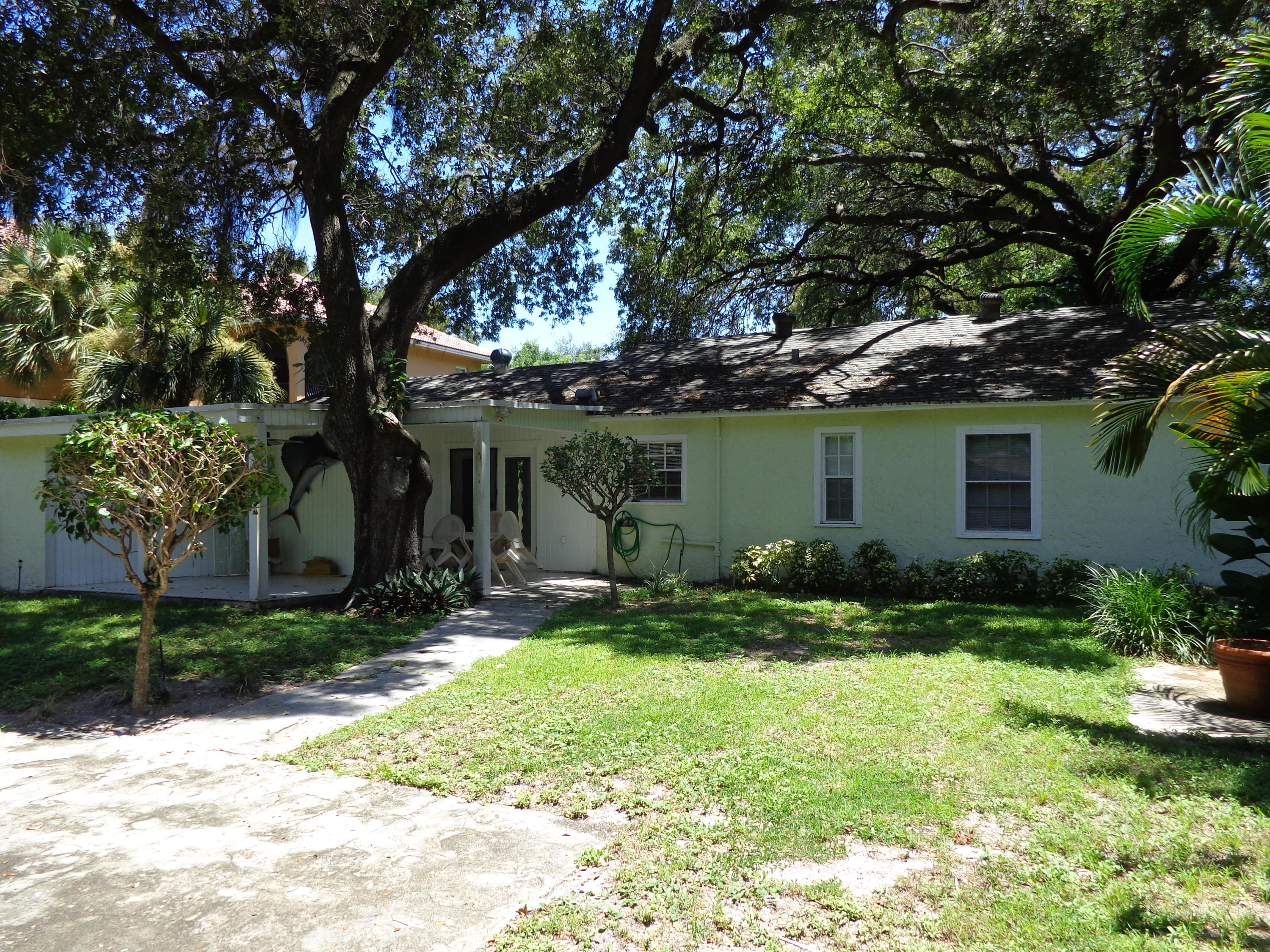 11075 Ellison Wilson Road North Palm Beach, FL 33408 - Photo 23 of 29 View of back