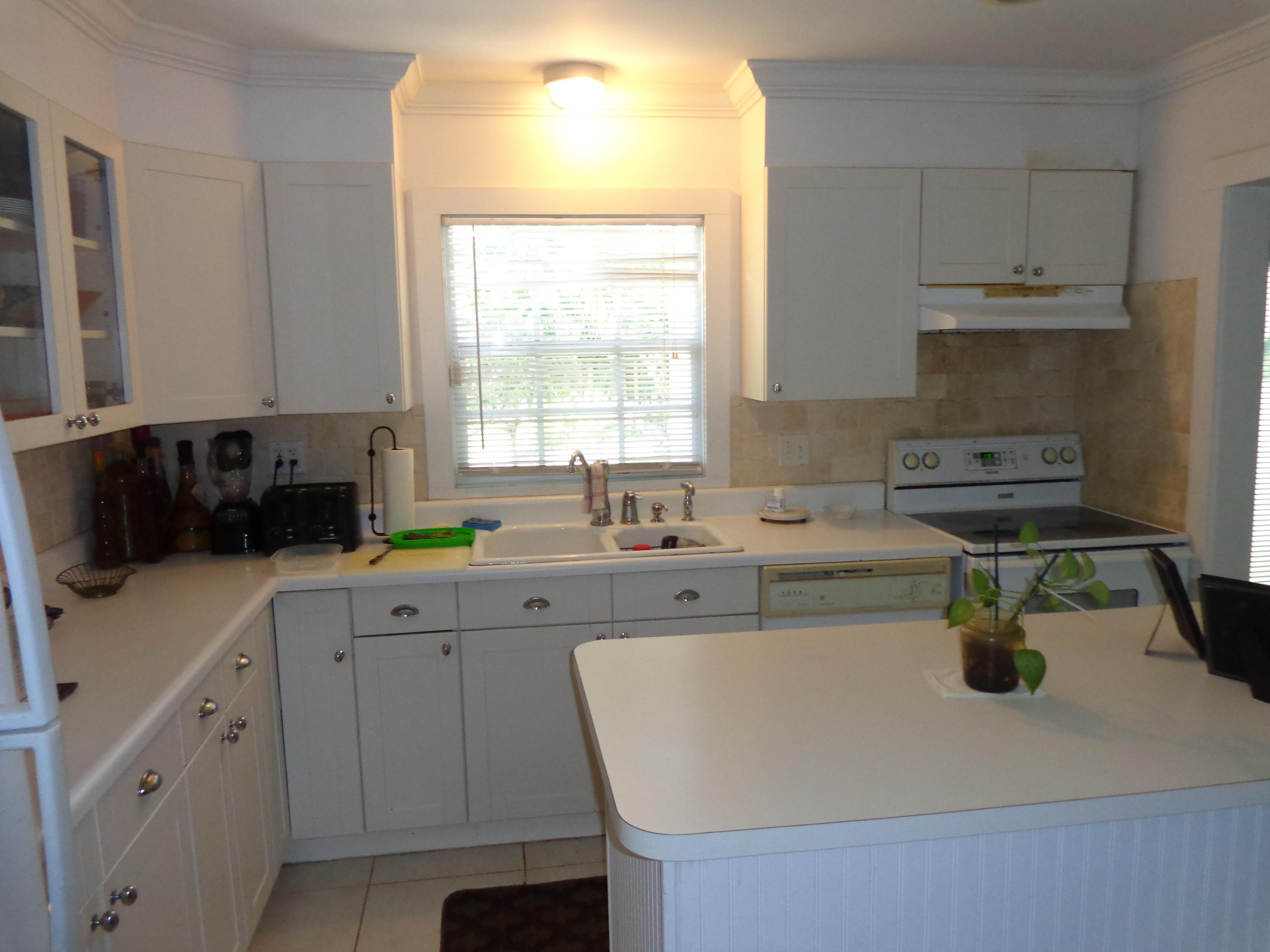 11075 Ellison Wilson Road North Palm Beach, FL 33408 - Photo 3 of 29 Kitchen