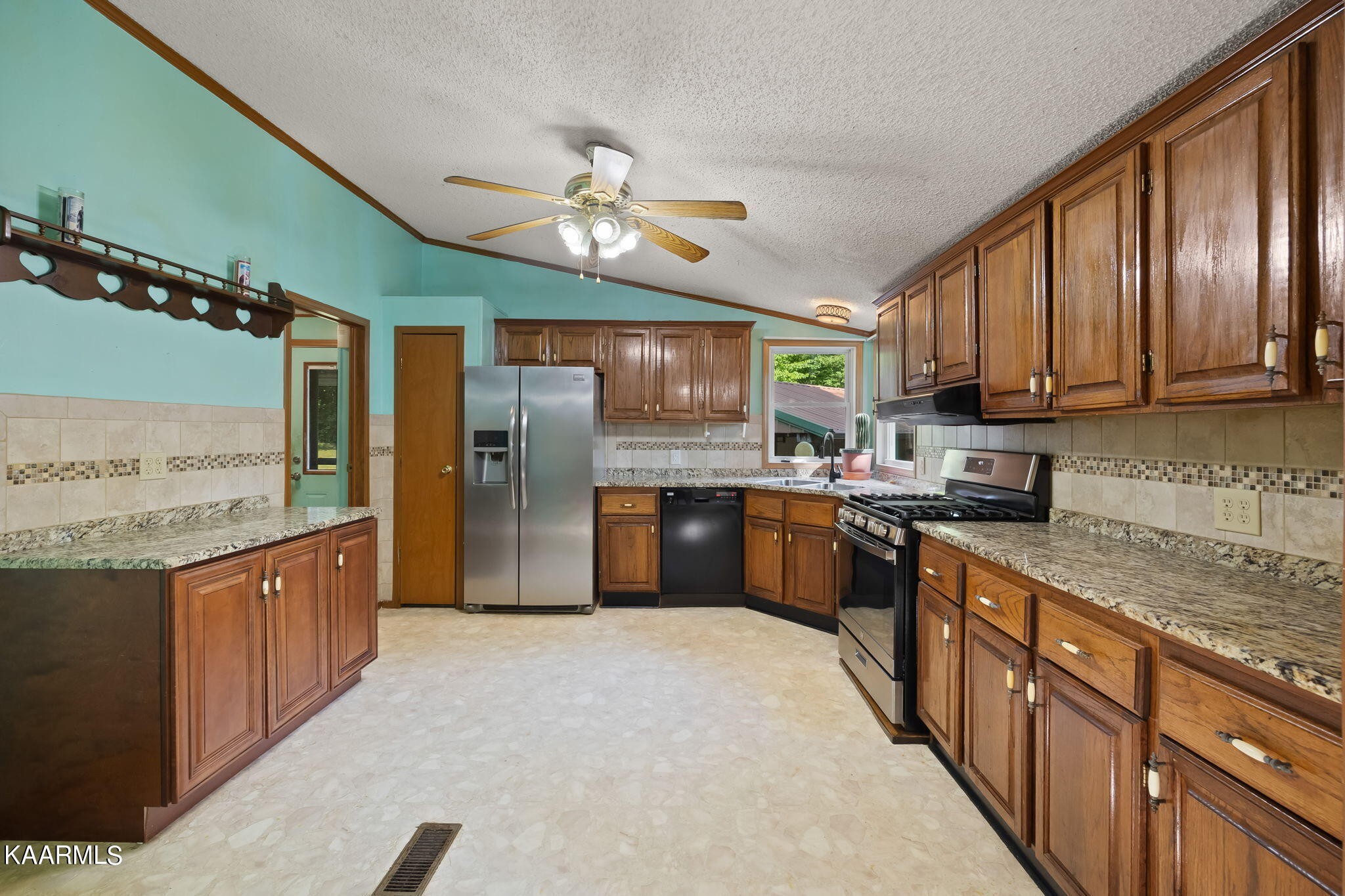95 Sunset Road Crossville, TN 38572 - Photo 20 of 38 Gallery Image 20