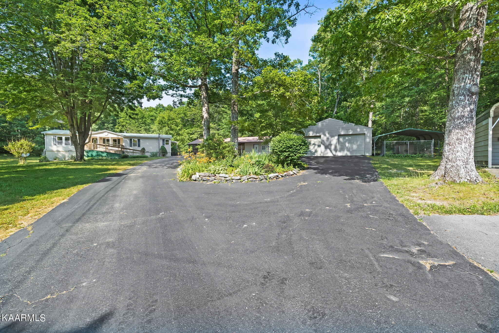 95 Sunset Road Crossville, TN 38572 - Photo 8 of 38 Gallery Image 8
