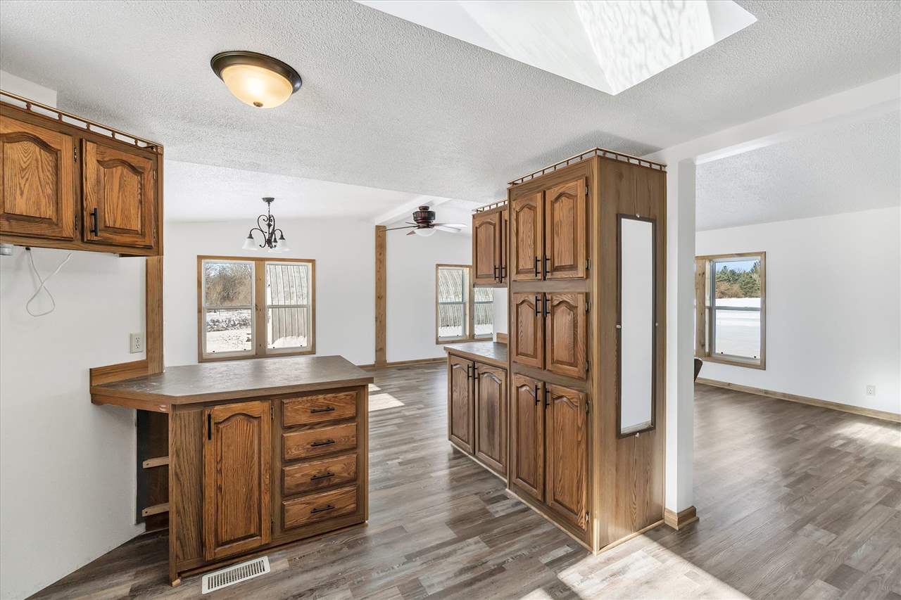 4525 Dixon Road Caro, MI 48723 - Photo 11 of 35