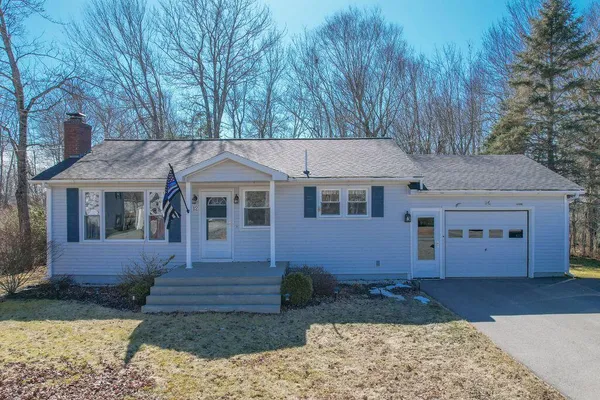 $329,000 | 12 Mcdonald Avenue, Ellsworth, ME 04605