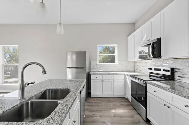 $409,990 | 8204 Tower Street, Houston, TX 77088