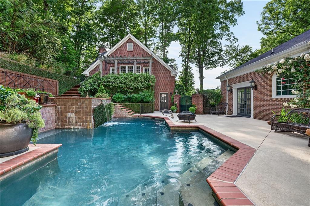 3650 Dumbarton Road Northwest Atlanta, GA 30327 - Photo 2 of 57