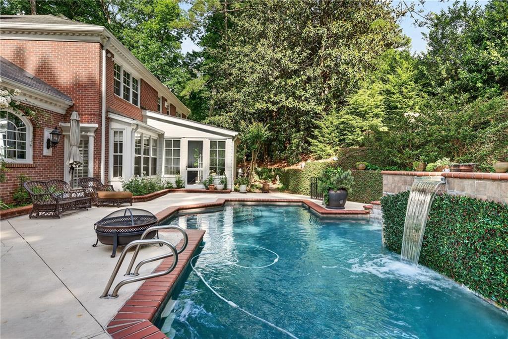 3650 Dumbarton Road Northwest Atlanta, GA 30327 - Photo 49 of 57