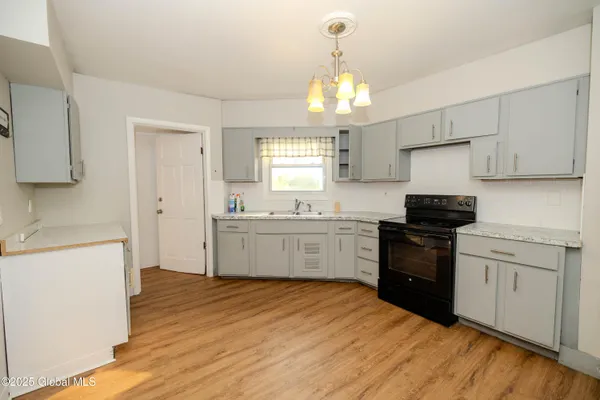 $325,000 | 1374 10th Avenue, Schenectady, NY 12303