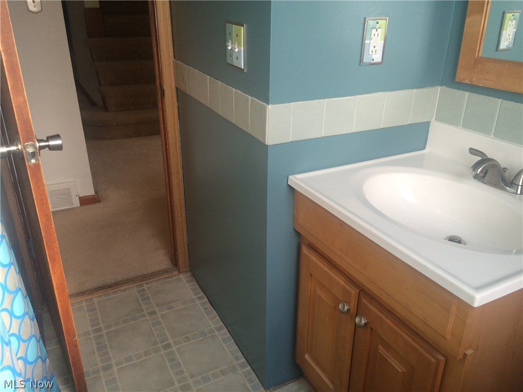 31314 Wellner Road Willowick, OH 44095 - Photo 6 of 25