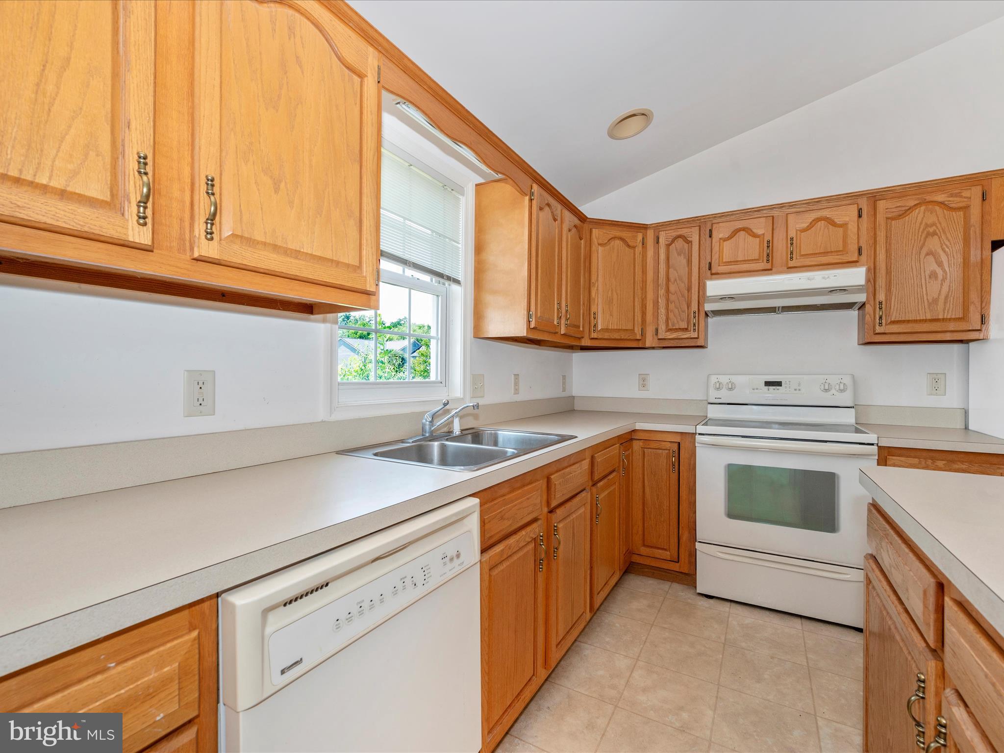 13415 Rhodes Court Clear Spring, MD 21722 - Photo 17 of 57 Kitchen