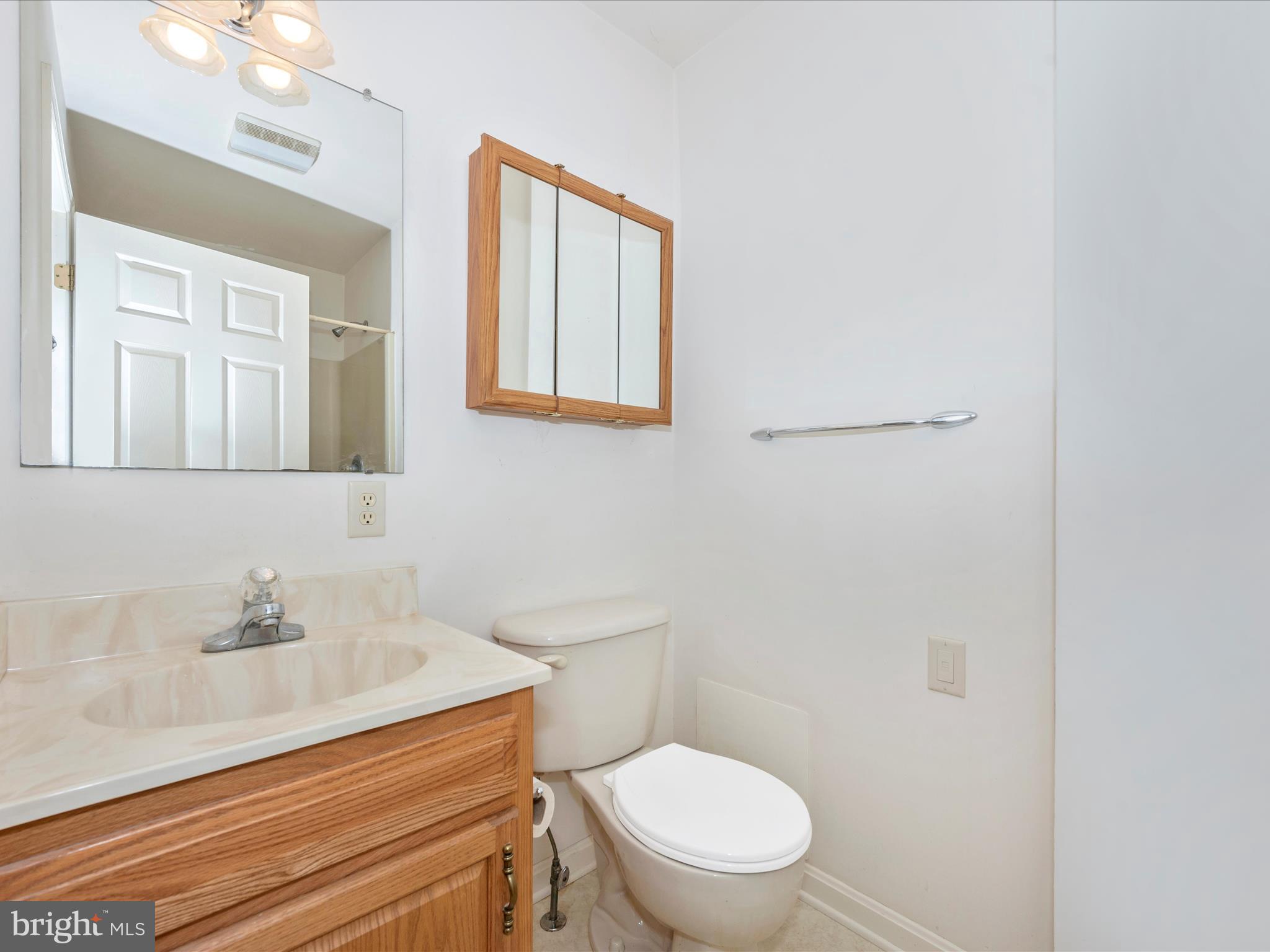 13415 Rhodes Court Clear Spring, MD 21722 - Photo 29 of 57 Bathroom