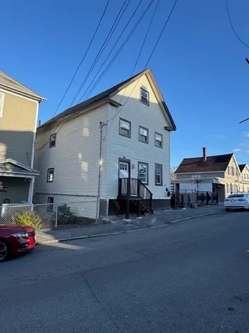 $2,200 | 153 Union Street, Unit 1B, Lawrence, MA 01841