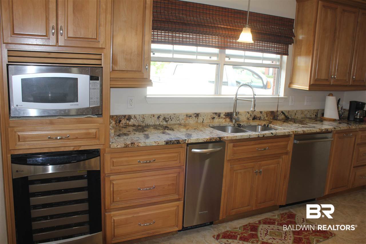 583 Park Avenue Foley, AL 36535 - Photo 8 of 25 Gallery Image 8