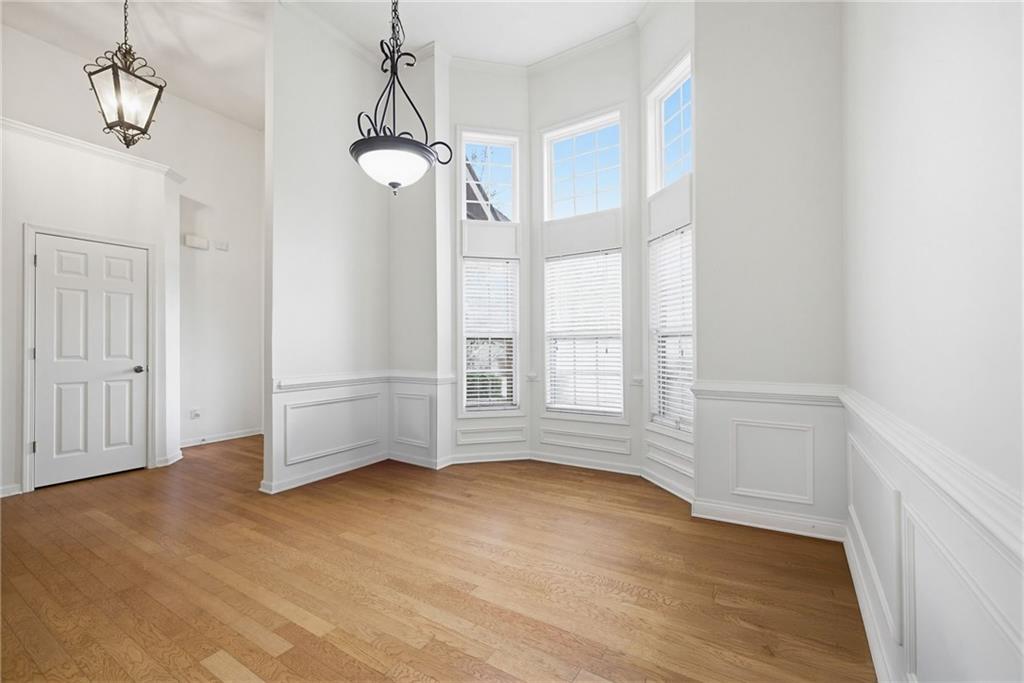 3155 Esplanade Circle Southwest Atlanta, GA 30311 - Photo 8 of 23 a view of an empty room with a window