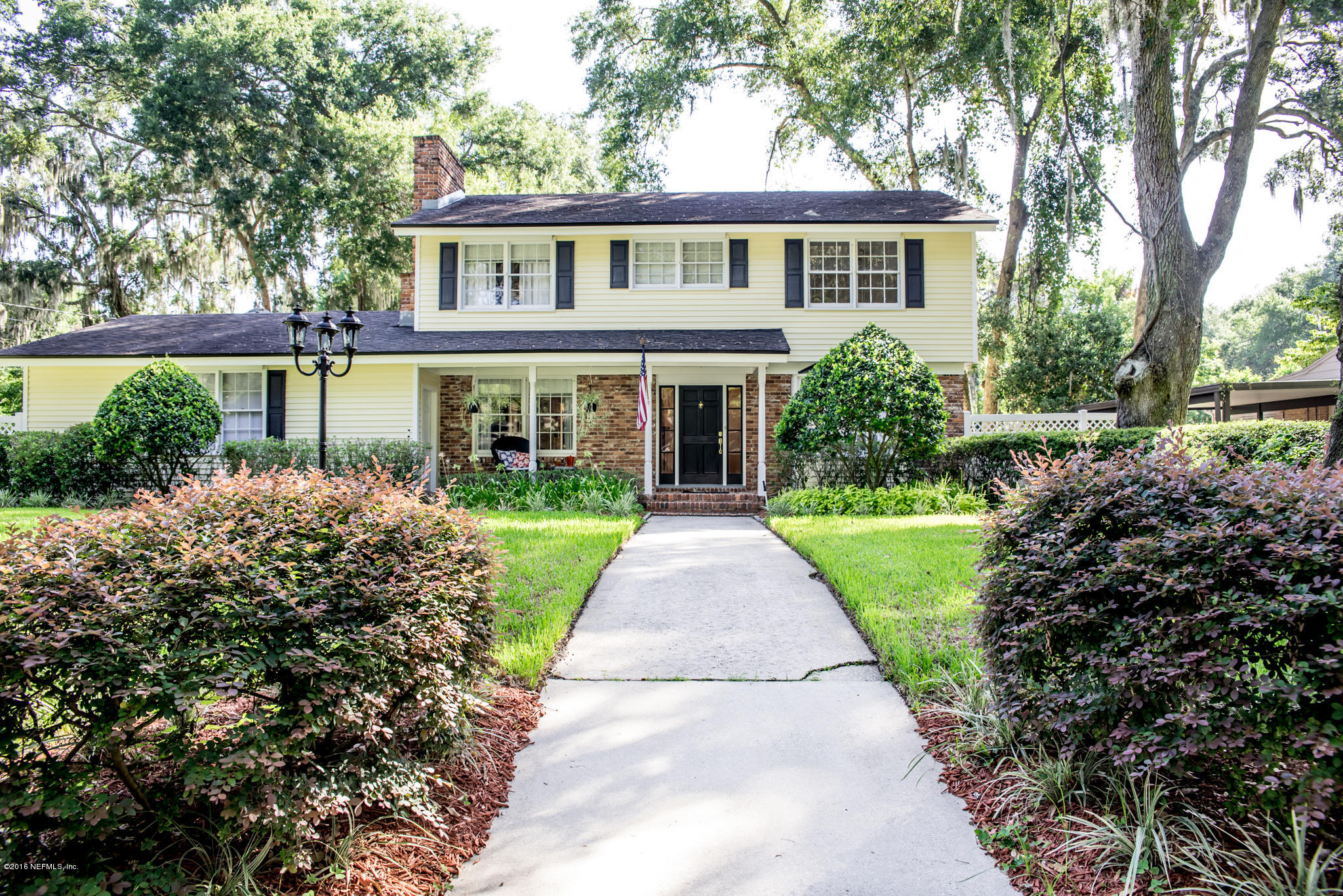 9425 Conifer Road Jacksonville, FL 32257 - Photo 45 of 46 Walkway from the street