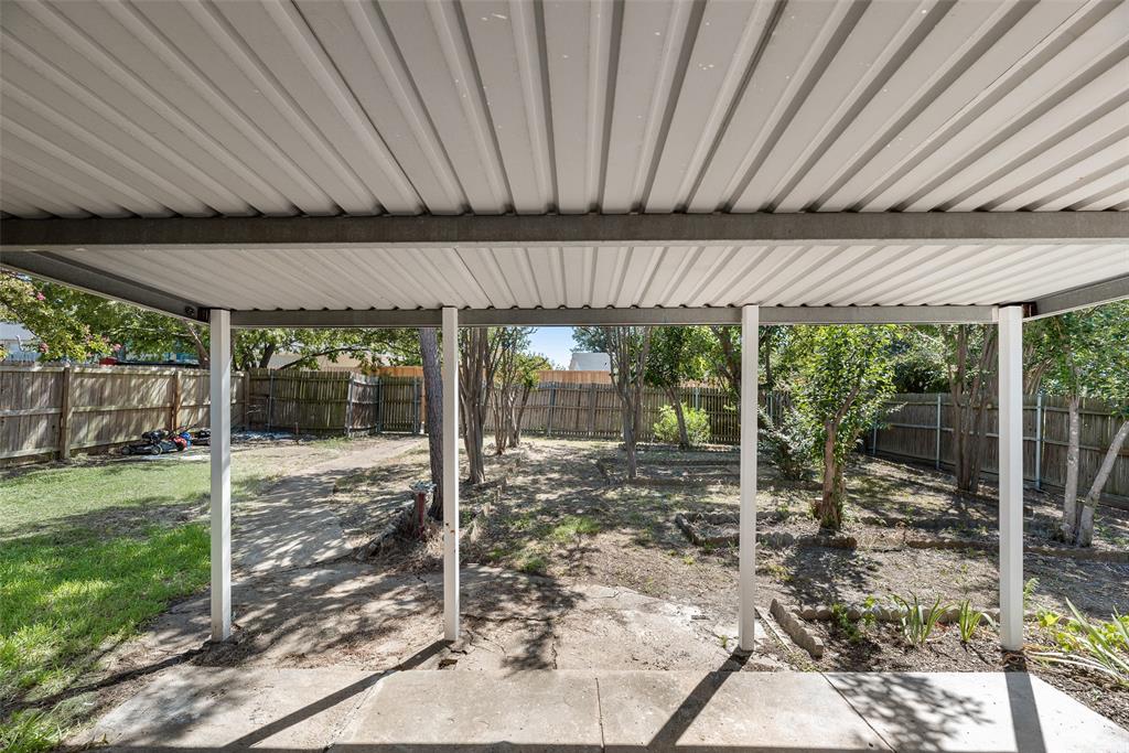 2002 Rose Hill Road Carrollton, TX 75007 - Photo 27 of 34