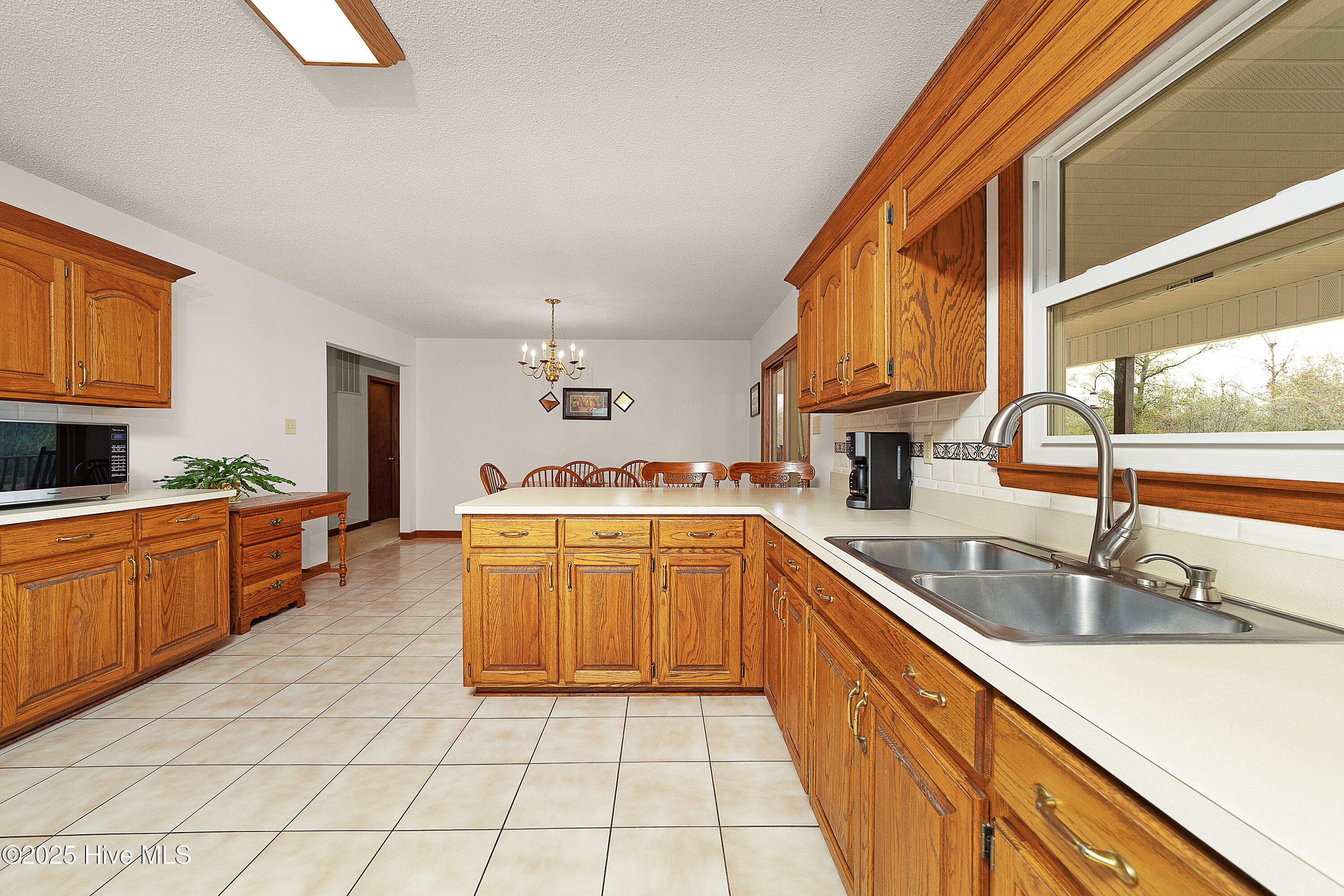610 State Camp Road Vanceboro, NC 28586 - Photo 7 of 37 Kitchen