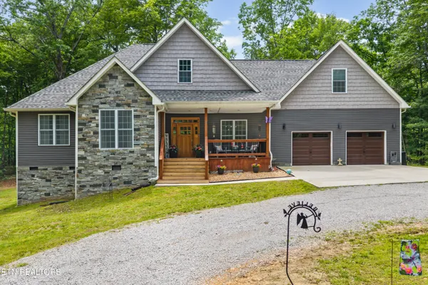 $565,000 | 617 Icy Cove Trail, Monterey, TN 38574