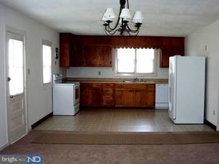 2885 Pricetown Road Temple, PA 19560 - Photo 3 of 4