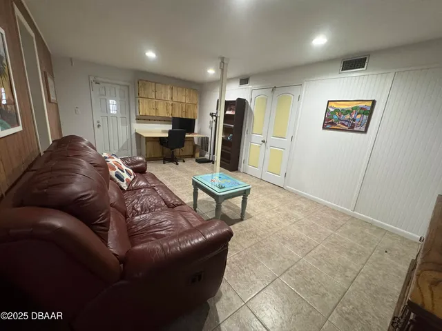 $3,500 | 120 Ocean Grove Drive, Ormond Beach, FL 32176