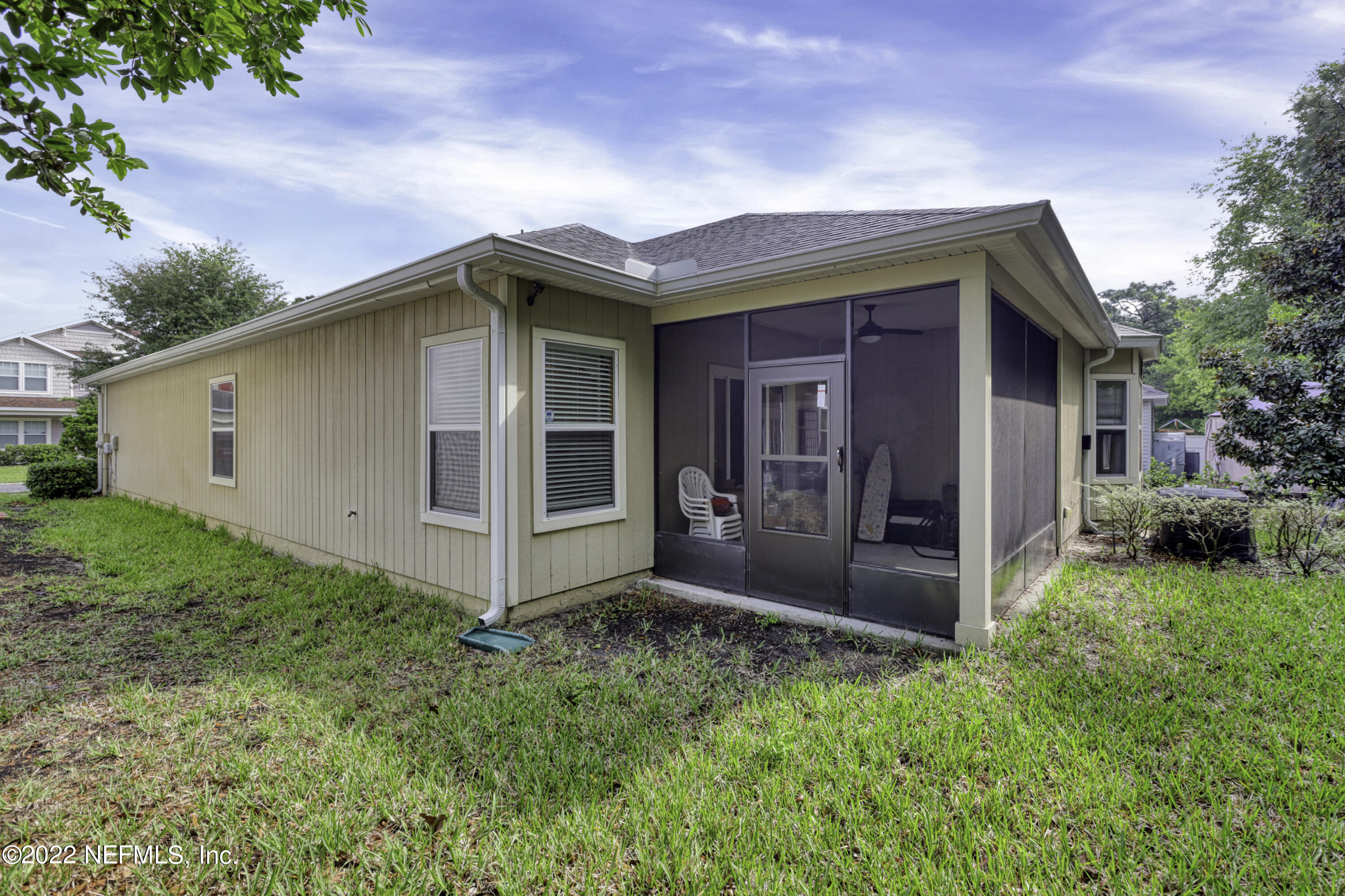 300 Auburn Oaks Road East Jacksonville, FL 32218 - Photo 11 of 15 a view of a house with backyard