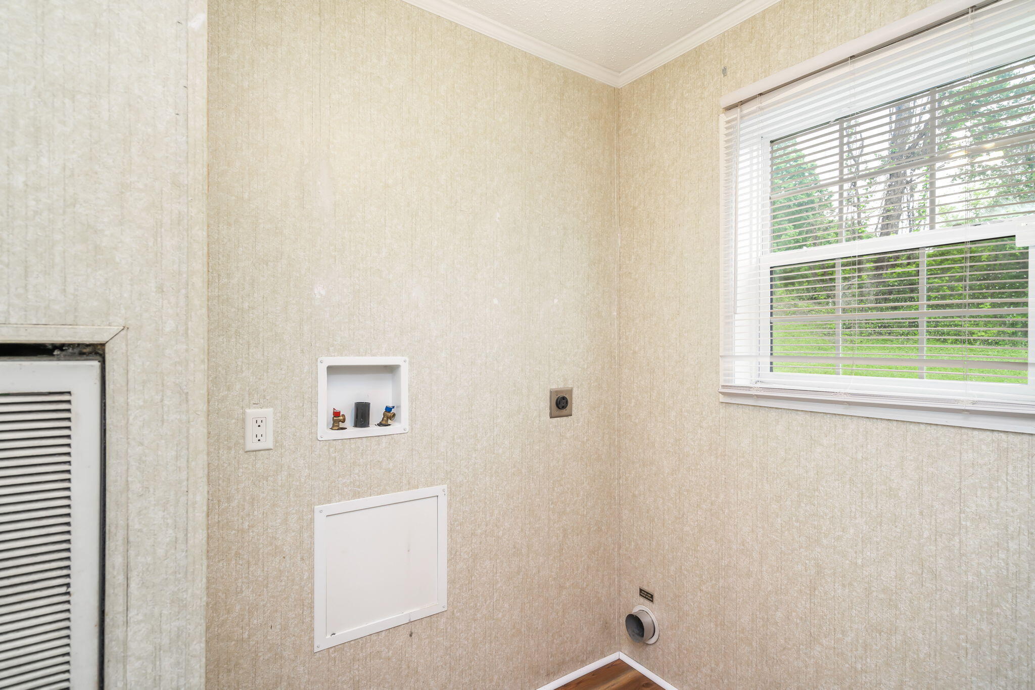 401 Meadow View Road Knoxville, TN 37914 - Photo 15 of 28 13-web-or-mls-401 Meadow View Road-14