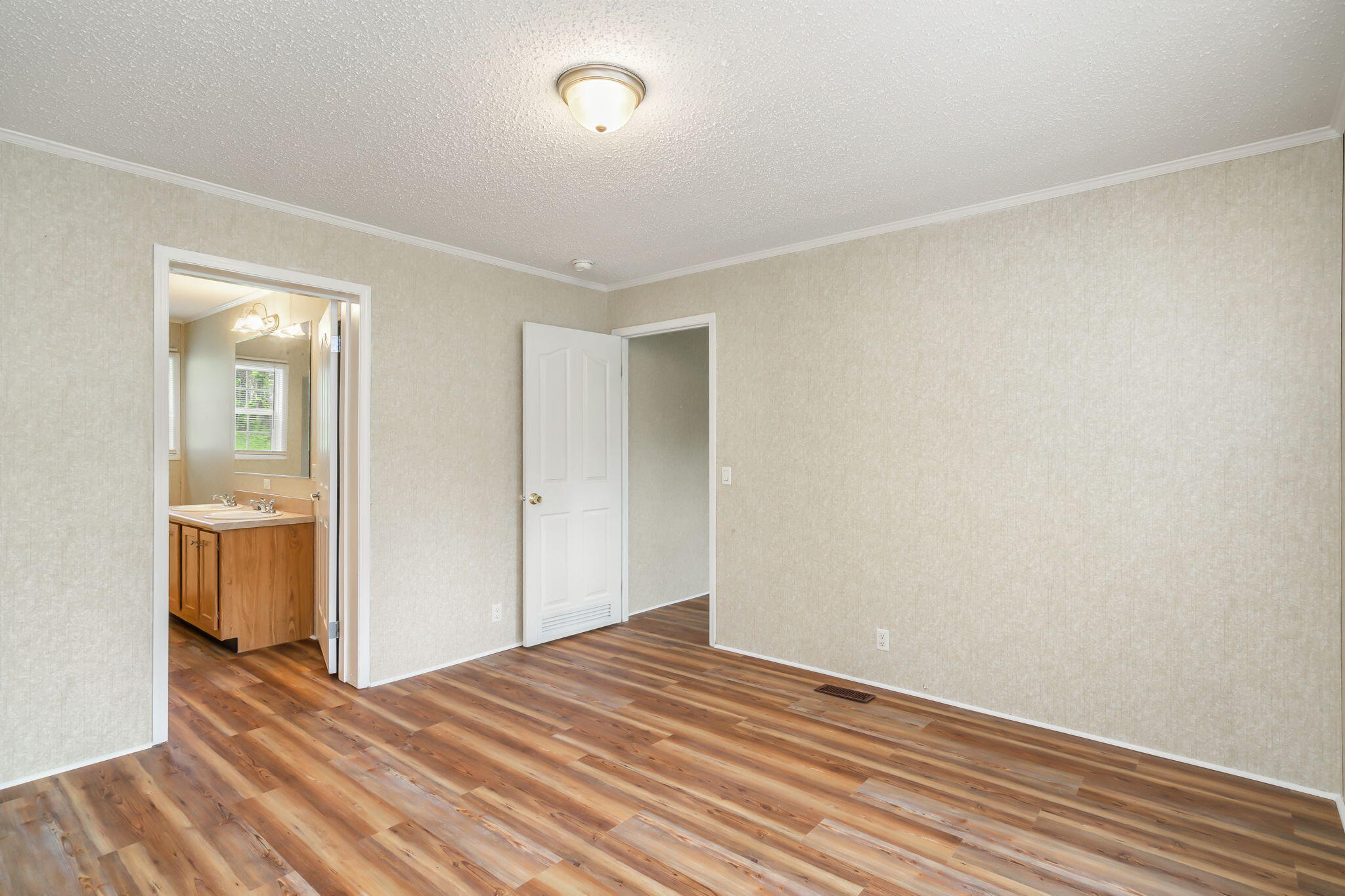 401 Meadow View Road Knoxville, TN 37914 - Photo 16 of 28 15-web-or-mls-401 Meadow View Road-16