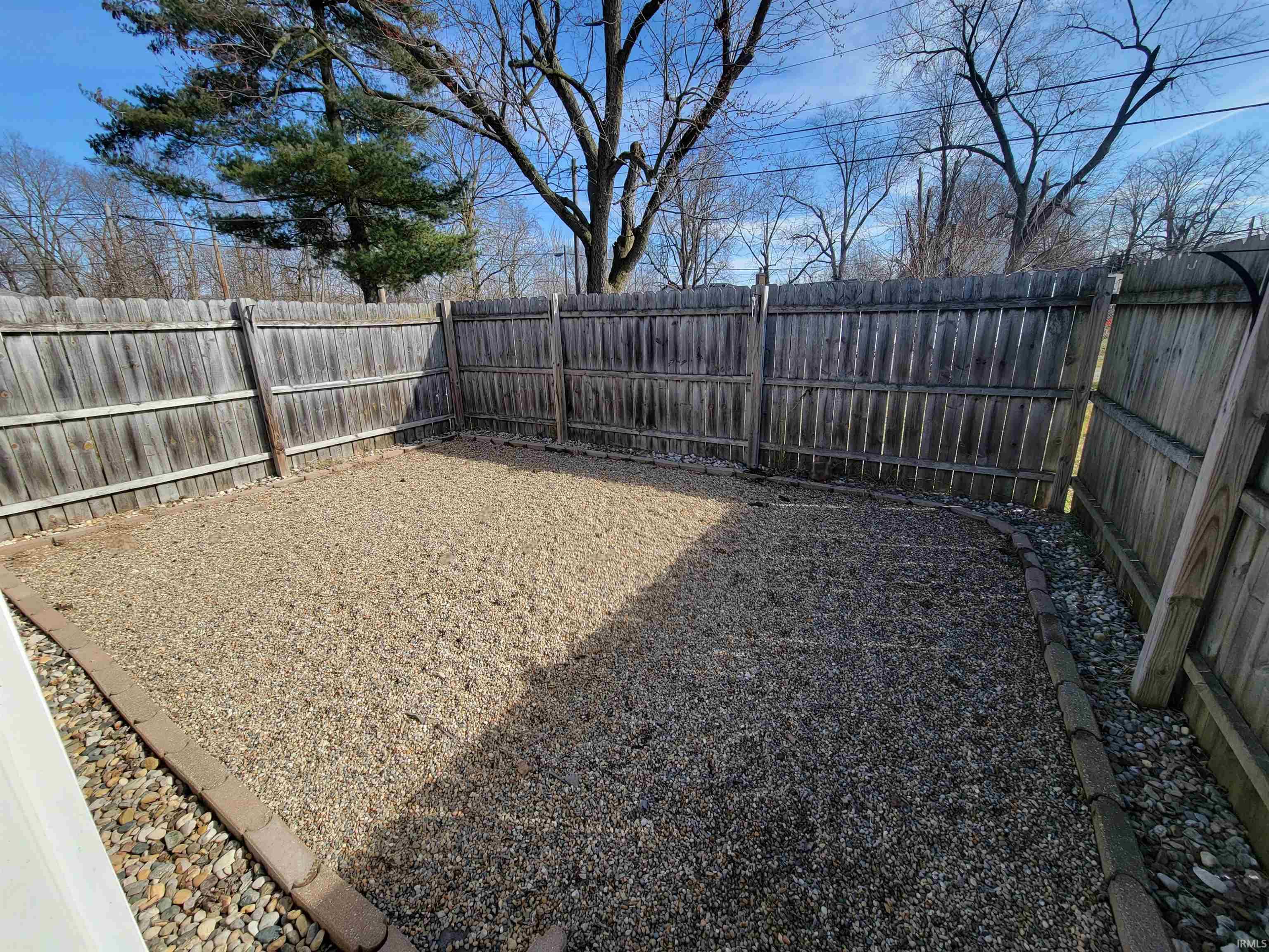 622 North Riverside Boulevard Goshen, IN 46528 - Photo 10 of 22