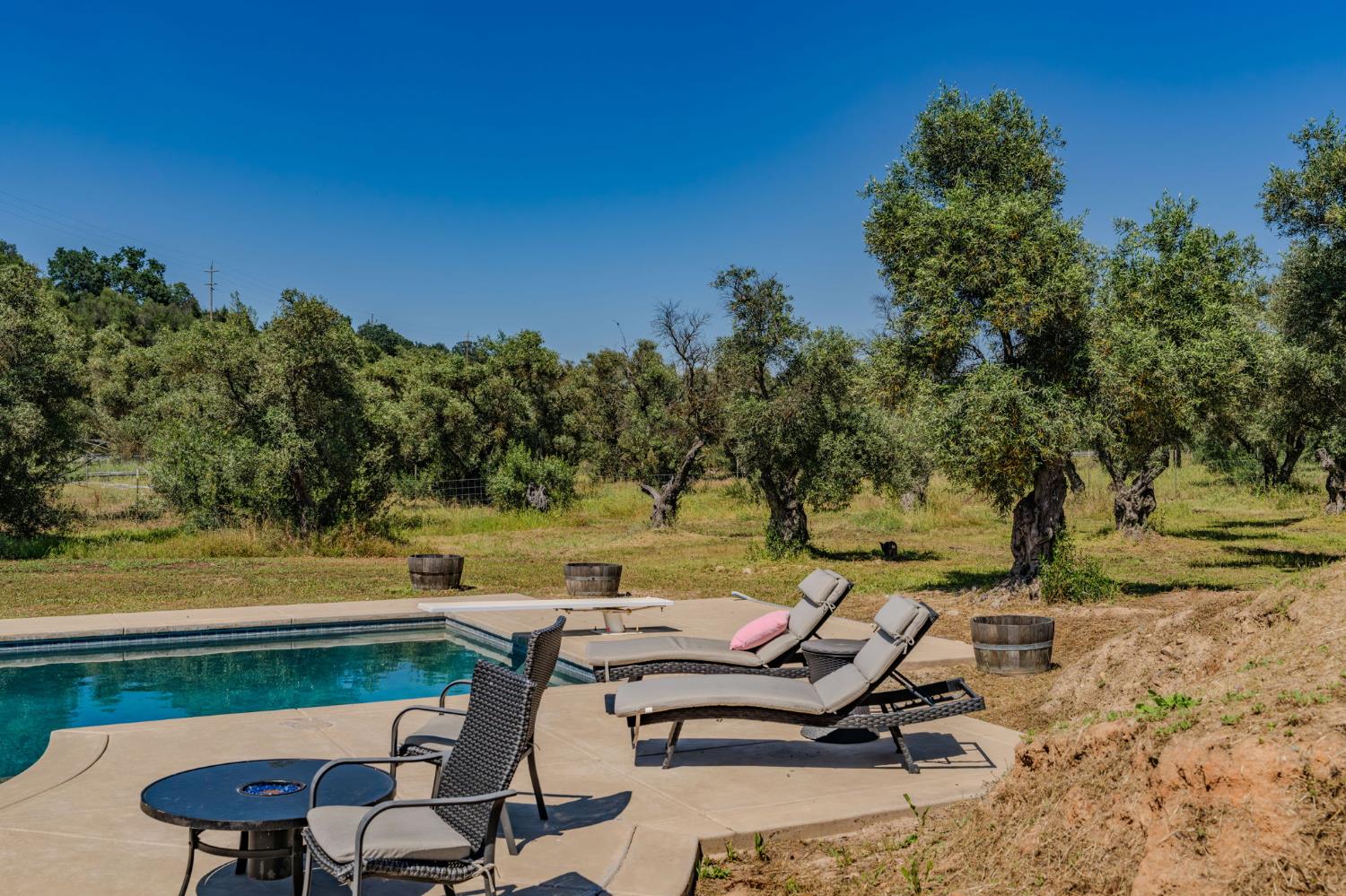 5250 West Lake Rd Valley Springs Valley Springs, CA 95252 - Photo 19 of 84