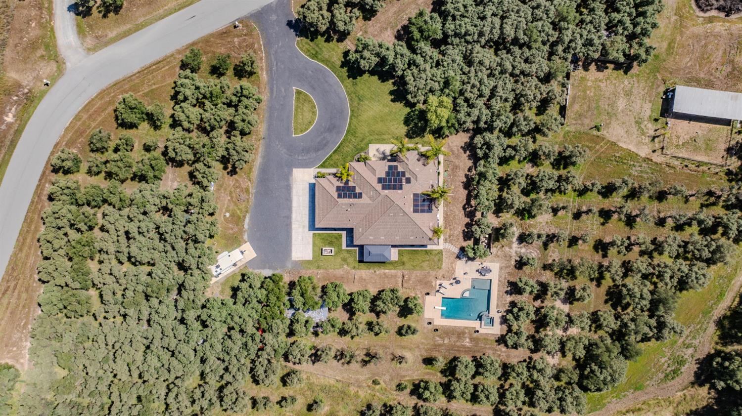 5250 West Lake Rd Valley Springs Valley Springs, CA 95252 - Photo 2 of 84