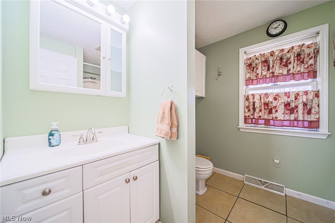 52 South Kansas Road Orrville, OH 44667 - Photo 5 of 13