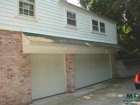 1005 Yorkshire Road Grosse Pointe, MI 48230 - Photo 9 of 9 833047-8.JPG