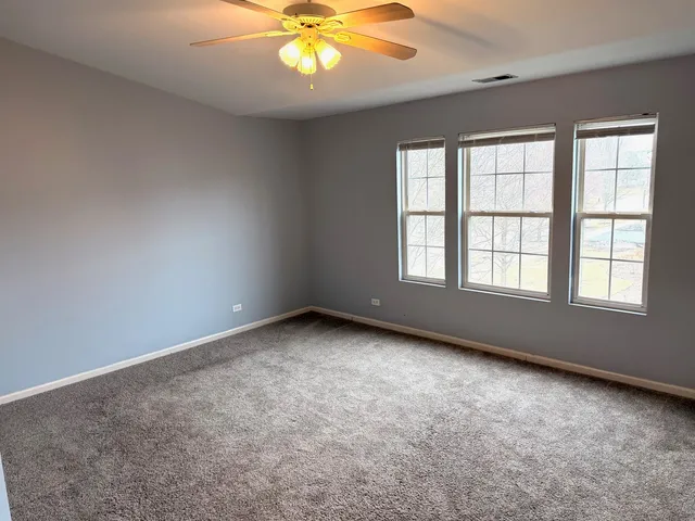 $2,600 | 2279 Reflections Drive, Aurora, IL 60502