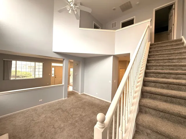 $2,600 | 2279 Reflections Drive, Aurora, IL 60502