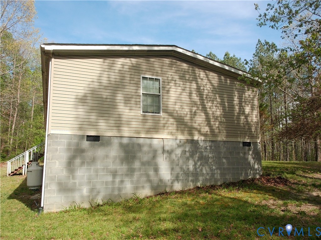 4628 Bradley Farm Road Tappahannock, VA 22560 - Photo 12 of 66