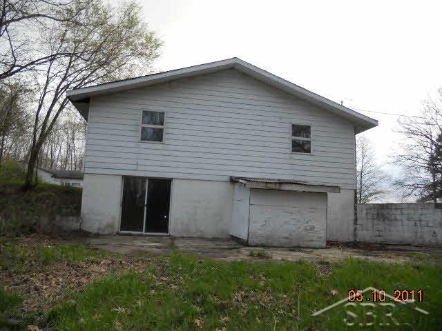 11113 South Fenmore Road Brant, MI 48614 - Photo 7 of 7 20036145-6.JPG