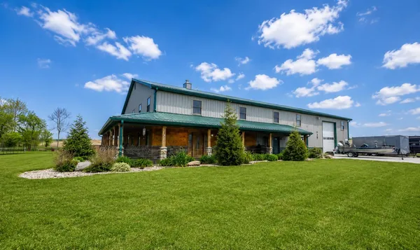 $949,000 | 3824 East County Road 750 South, Connersville, IN 47331