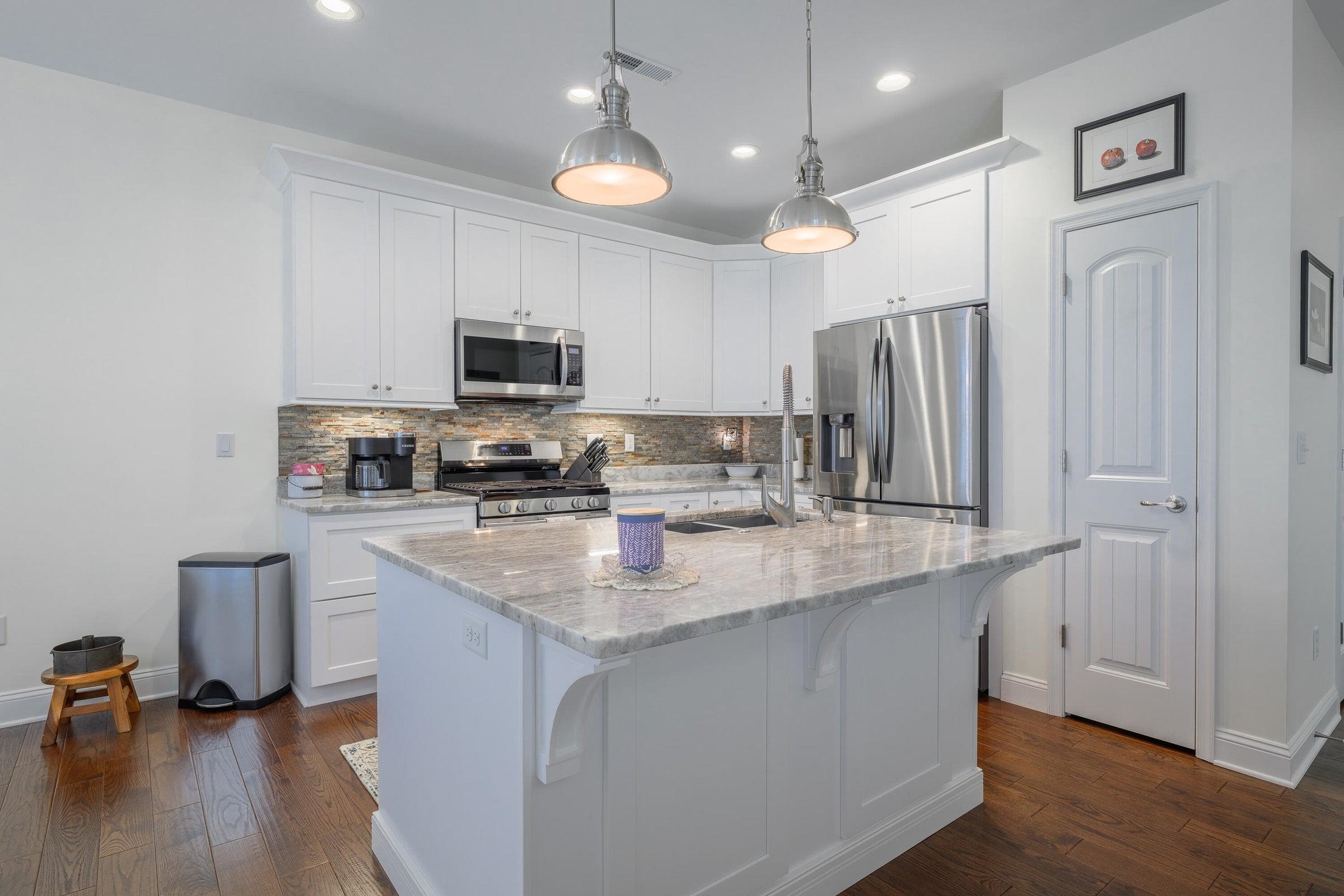 43 Chamberlain Loop Lexington, VA 24450 - Photo 15 of 47 Spacious kitchen, perfect for entertaining!