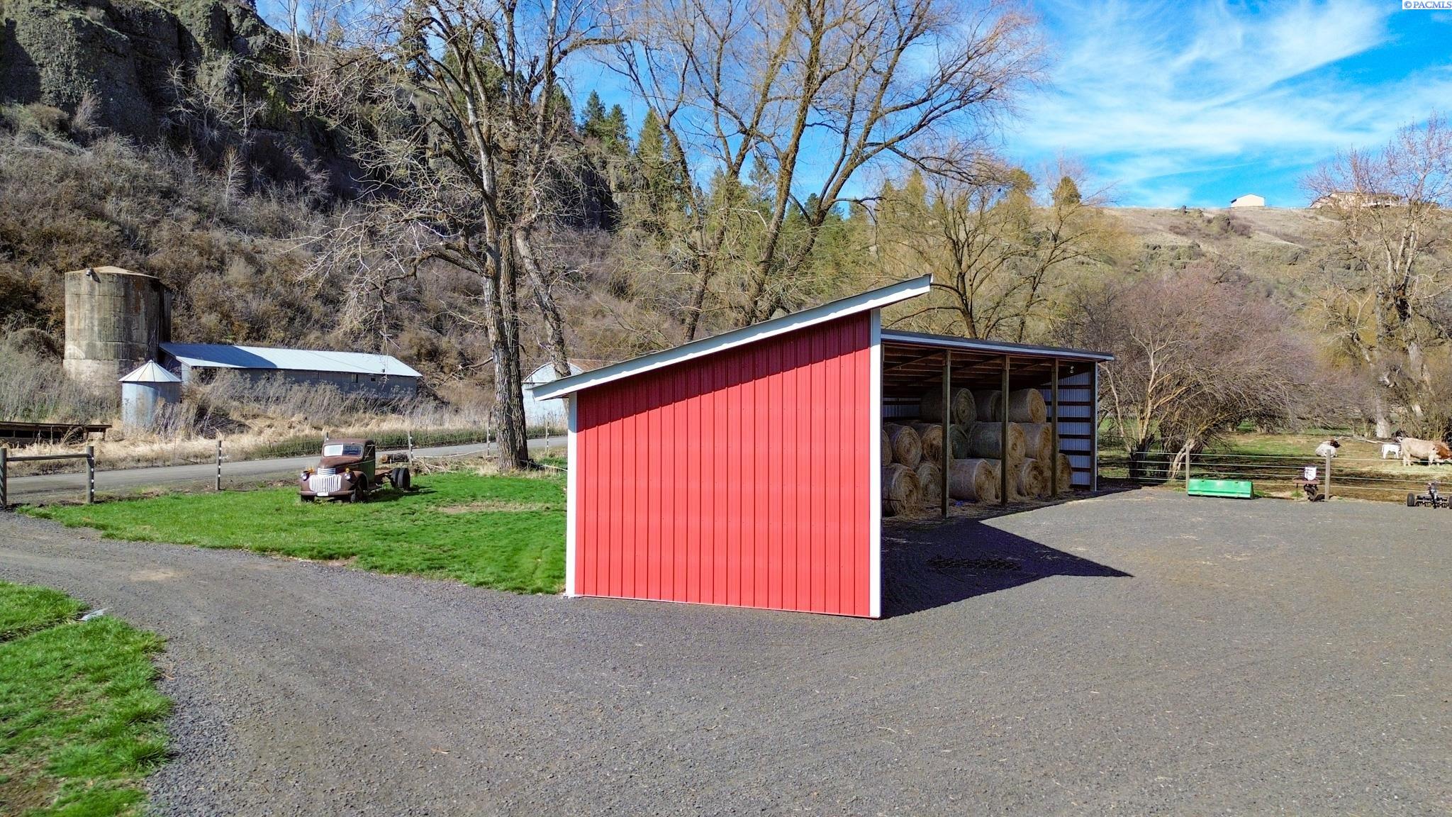 2002 North Palouse Road Colfax, WA 99111 - Photo 22 of 34 Gallery Image 22