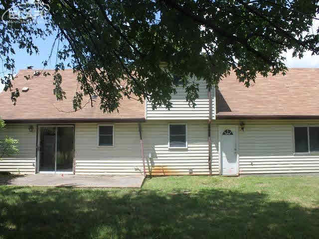 12339 Linden Road Linden, MI 48451 - Photo 11 of 41 21317292-10.JPG