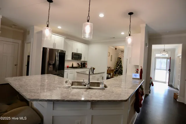 $665,000 | 930 Winds Way, Aberdeen, NC 28315