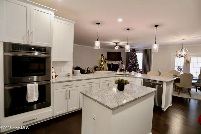 $665,000 | 930 Winds Way, Aberdeen, NC 28315