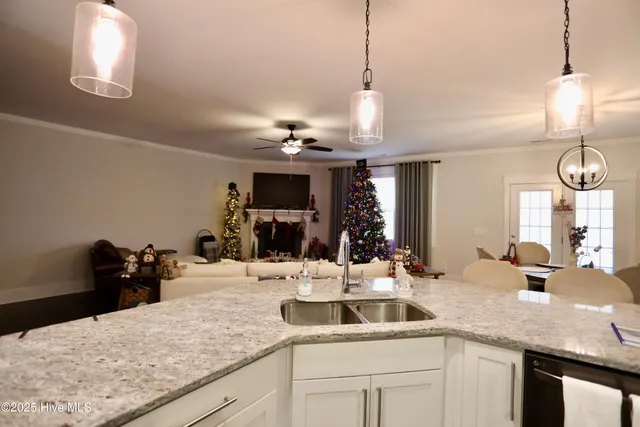 $665,000 | 930 Winds Way, Aberdeen, NC 28315