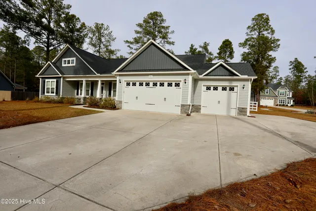 $665,000 | 930 Winds Way, Aberdeen, NC 28315