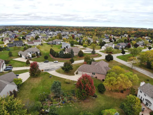 $819,000 | 4707 Jenna Court, Franklin, WI 53132