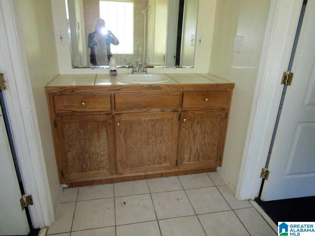381 Clio Street Bessemer, AL 35023 - Photo 26 of 29