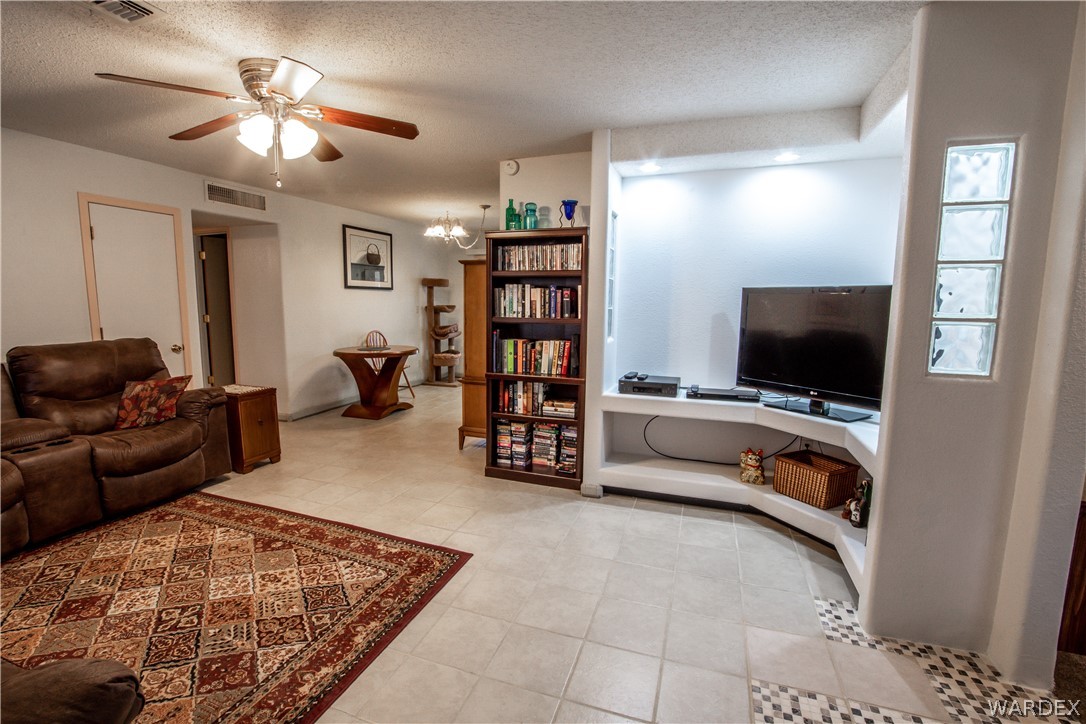 3261 Kelvin Road Golden Valley, AZ 86413 - Photo 4 of 18